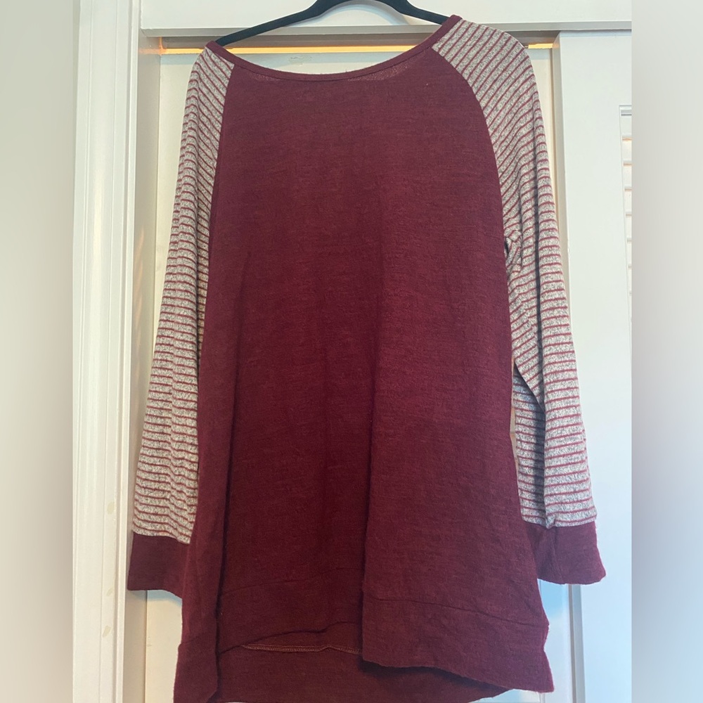 Beesson River Plus light weight sweater, 2XL, smoke free home